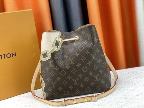 Luxury LV Handbag N40474