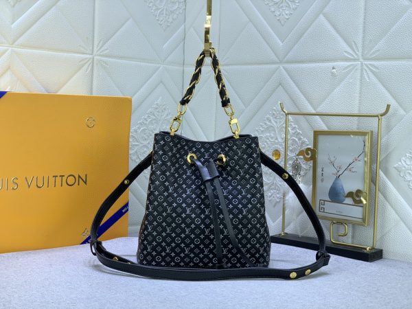 Luxury LV Handbag M22598