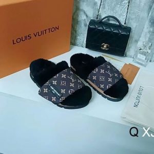 New Fashion Women LV Shoes 100