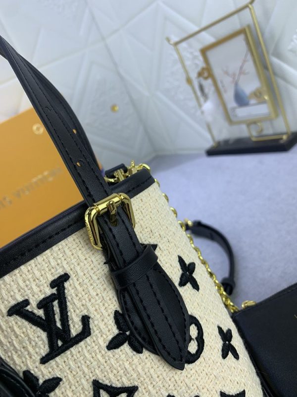 Luxury LV Handbag M82418