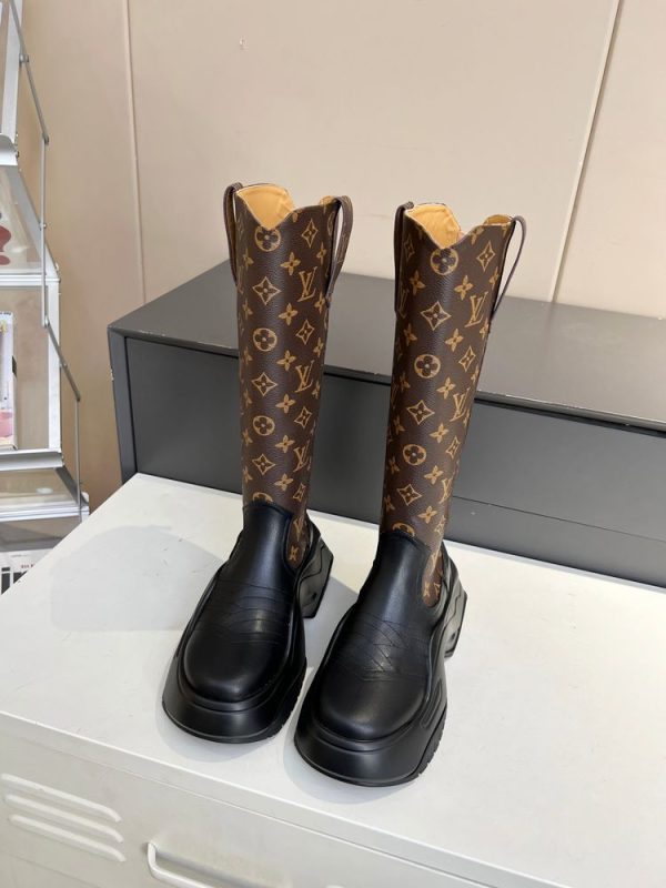 New Fashion Women LV Shoes 302