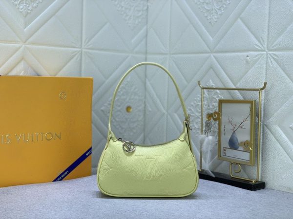 Luxury LV Handbag M82391