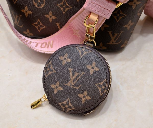 Luxury LV Handbag M46705