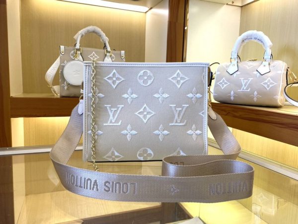 Luxury LV Handbag M22088