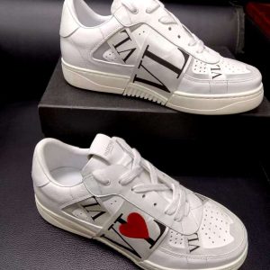 New Fashion Valentino Men Shoes 008