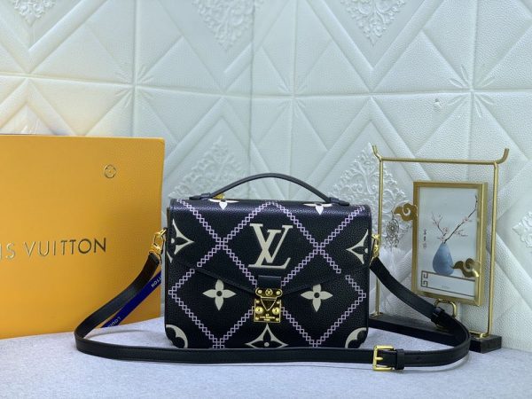 Luxury LV Handbag M46028