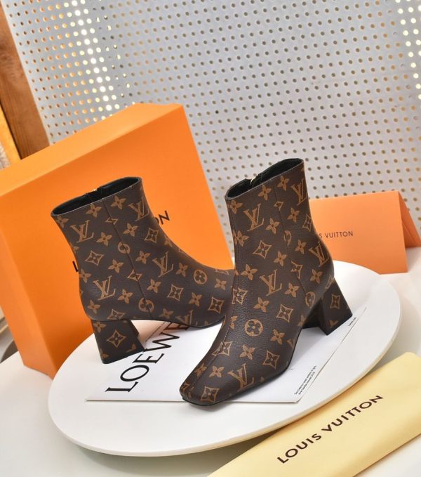 New Fashion Women LV Shoes 282