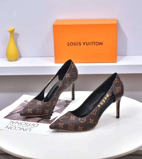 New Fashion Women LV Shoes 045