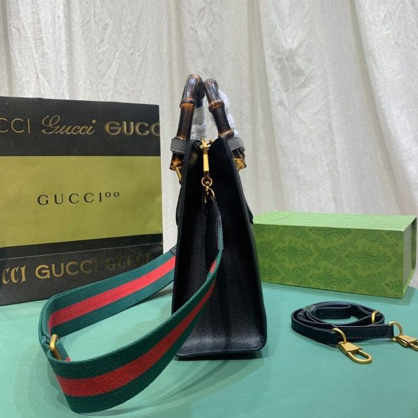 Luxury Gucci Handbag 702721