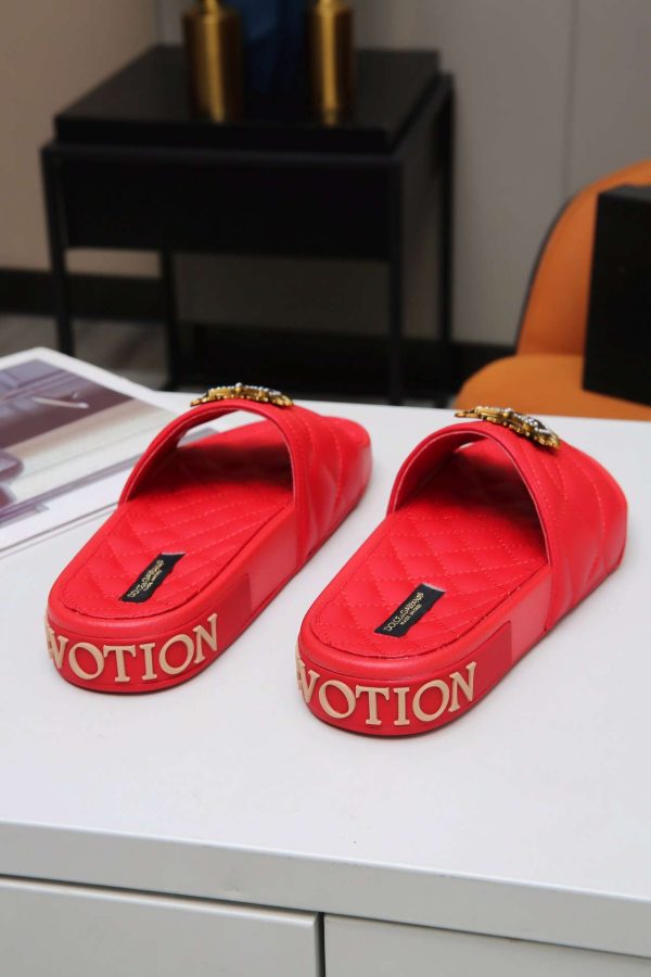 New Fashion Women Slippers 020