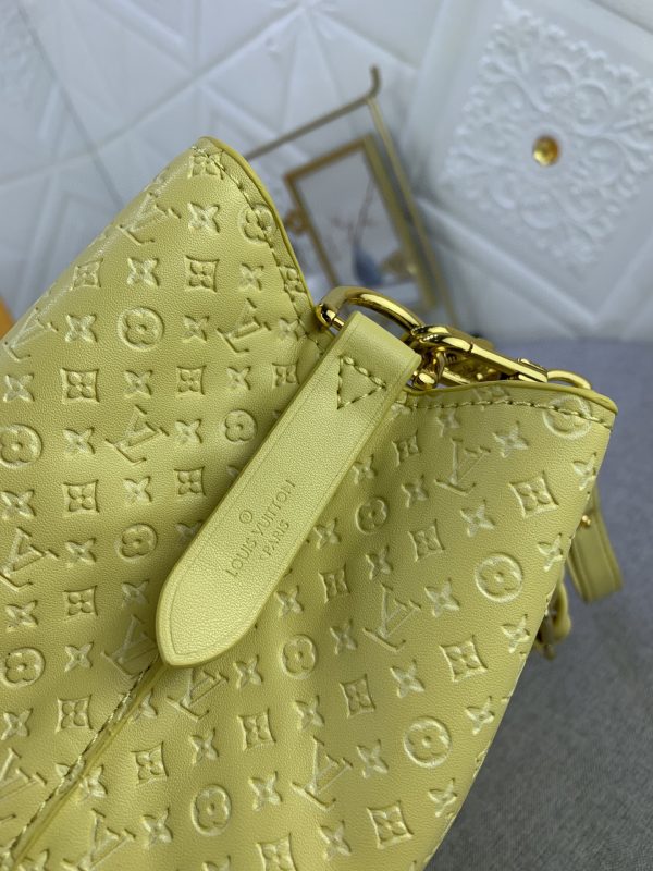 Luxury LV Handbag M22598