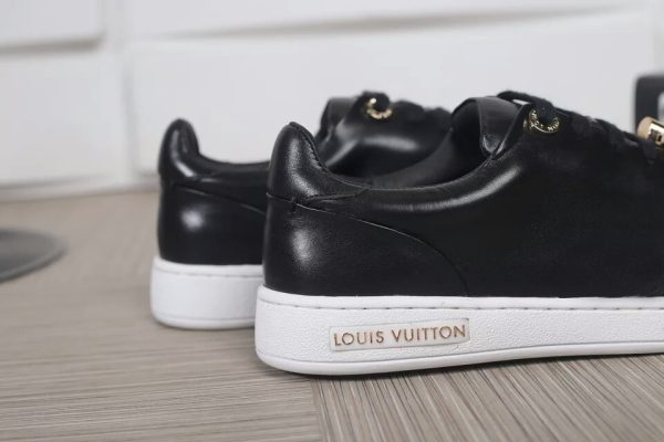 New Fashion Women LV Shoes 001