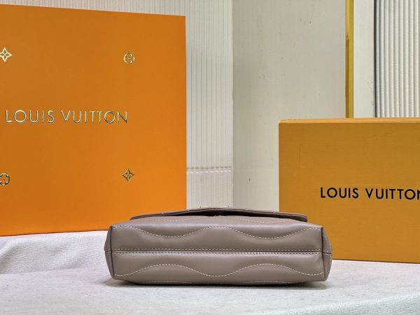 Luxury LV Handbag M58552.1