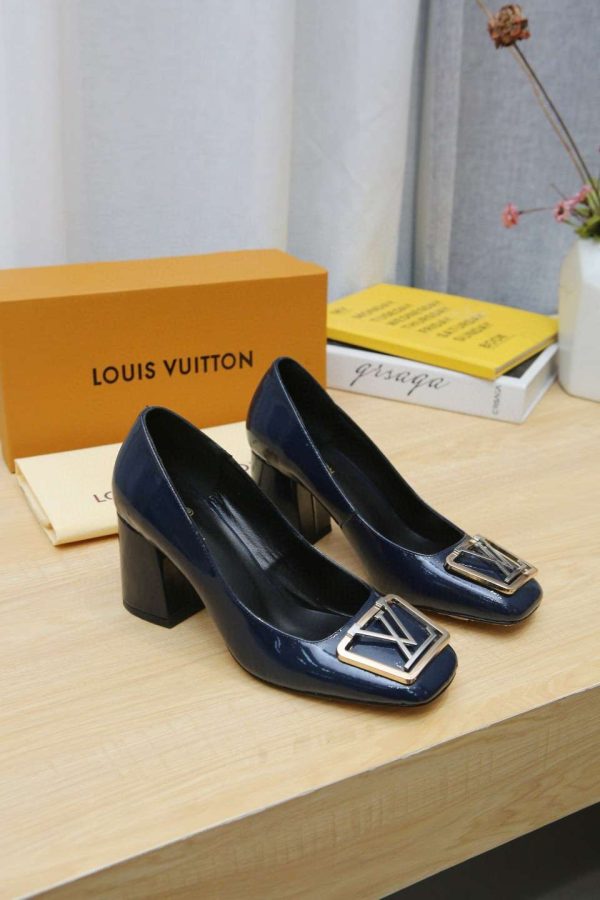 New Fashion Women LV Shoes 011