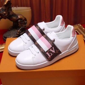 New Fashion Men LV Shoes 011