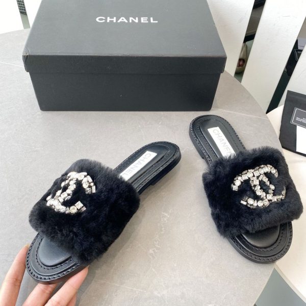 New Fashion Women Slippers 100