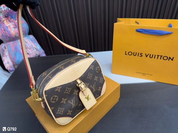 New Fashion LV Handbag L676