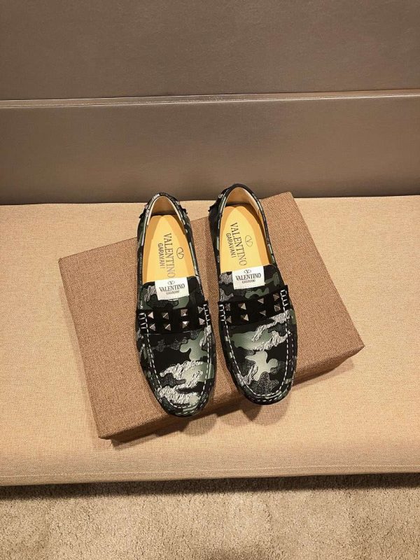 New Fashion Valentino Men Shoes 005