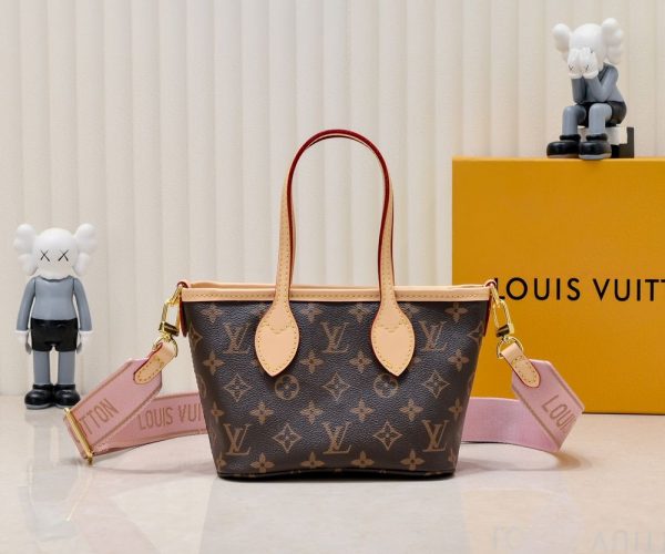 Luxury LV Handbag M46705