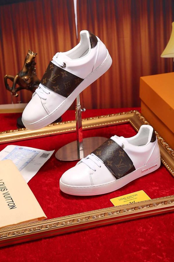 New Fashion Women LV Shoes 056