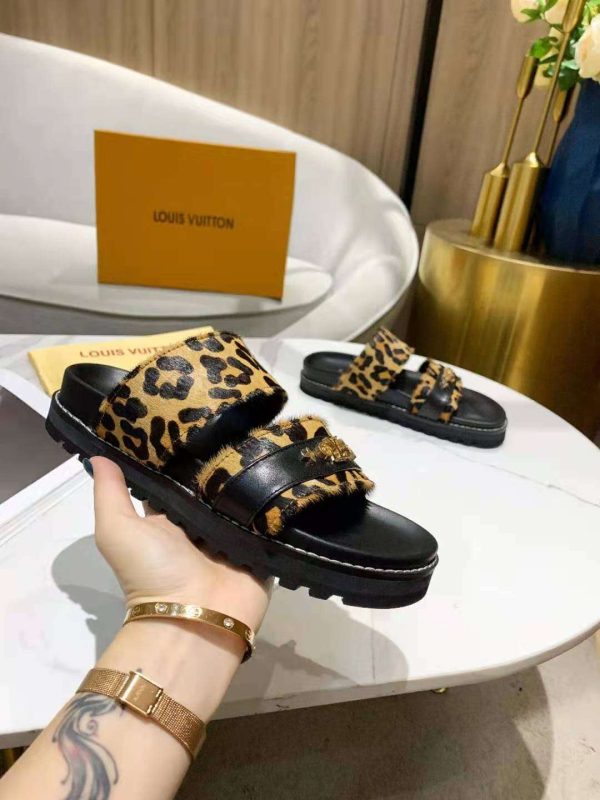 New Fashion Women Slippers 021