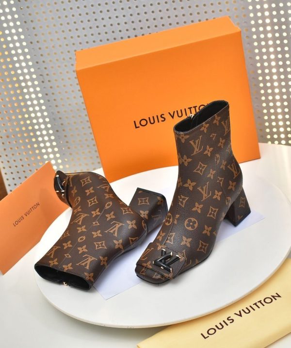 New Fashion Women LV Shoes 359