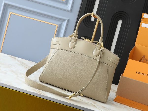 Luxury LV Handbag M11214.1