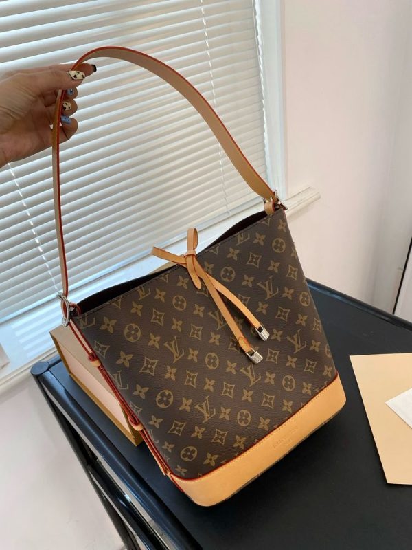 New Fashion LV Handbag L1202.2