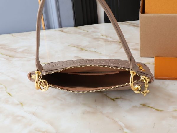 Luxury LV Handbag M12174