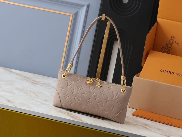 Luxury LV Handbag M12174