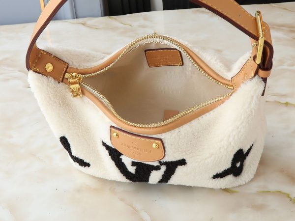 Luxury LV Handbag M11920