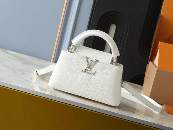 Luxury LV Handbag M24671