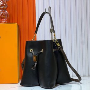 Luxury LV Handbag M13843