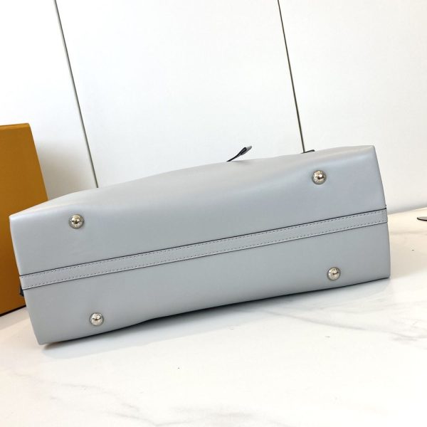 Luxury LV Handbag M25143