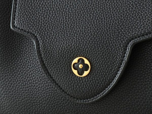 Luxury LV Handbag M24671