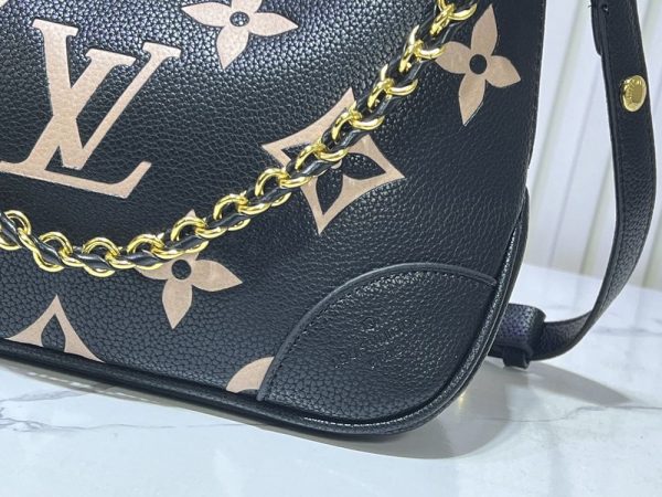 Luxury LV Handbag M13224