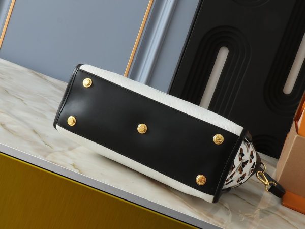 Luxury LV Handbag M20014
