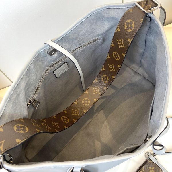 Luxury LV Handbag M25143