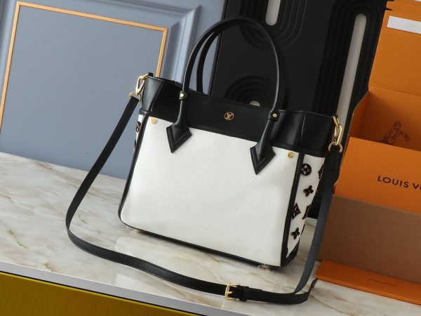 Luxury LV Handbag M20014