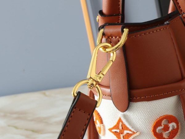 Luxury LV Handbag M20014