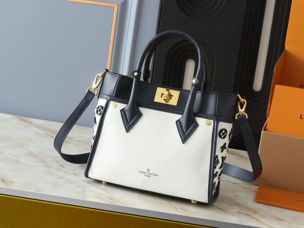 Luxury LV Handbag M20014