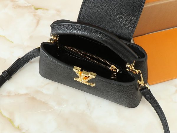 Luxury LV Handbag M24671