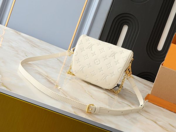 Luxury LV Handbag M46917-M82335