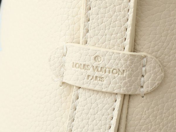 Luxury LV Handbag M24141-M46288