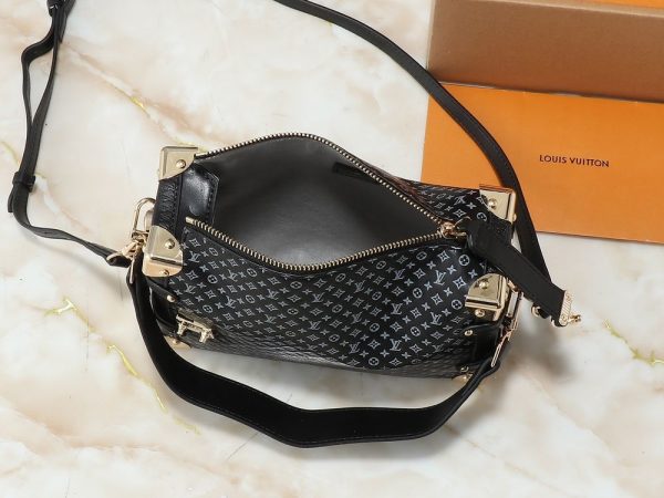Luxury LV Handbag M46358