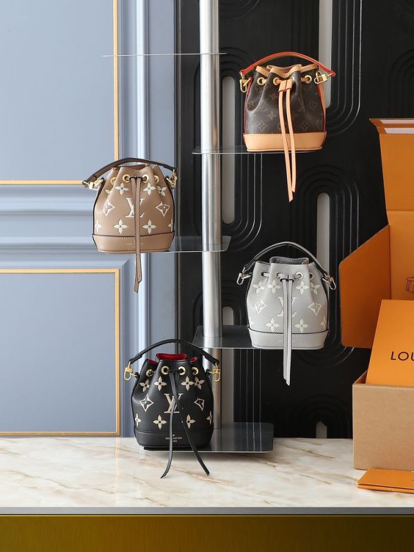 Luxury LV Handbag M82933