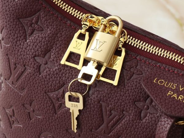 Luxury LV Handbag M46610.1