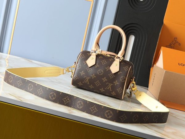 Luxury LV Handbag M24606