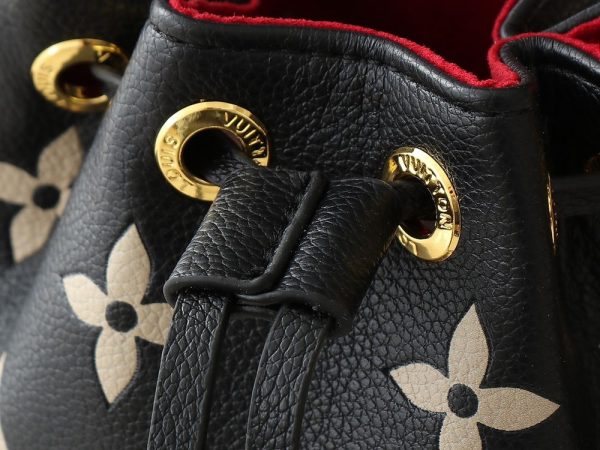 Luxury LV Handbag M82933