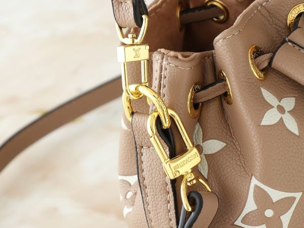 Luxury LV Handbag M82933